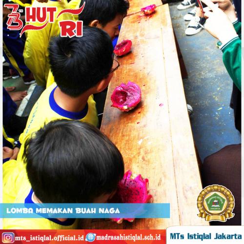 Lomba Memakan Buah Naga - Madrasah Tsanawiyah Istiqlal Jakarta